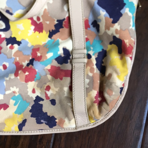 Juicy Couture Abstract Floral Print Purse - Picture 7 of 8